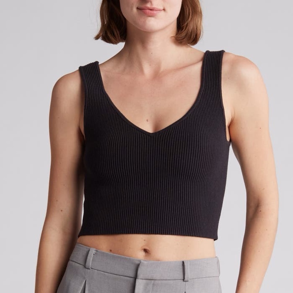ABOUND Reversible Rib Crop Sweater Tank - Picture 5 of 6